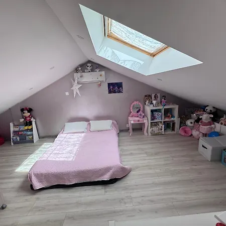 Maison De 4 A 5 Couchages Avec Piscine Et Jardinet *
